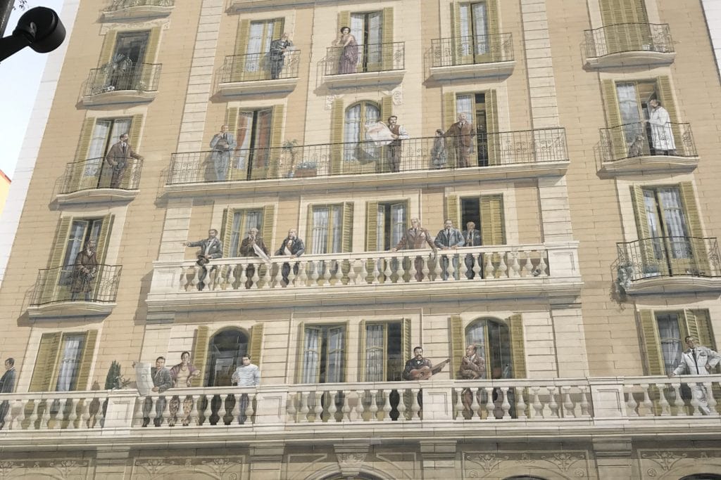 12 obras de arte en las calles de Barcelona - Travelodge Hoteles España