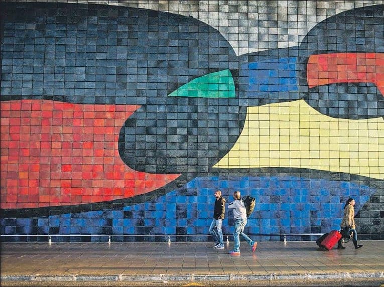Mosaicos de Miró - Travelodge Hoteles España